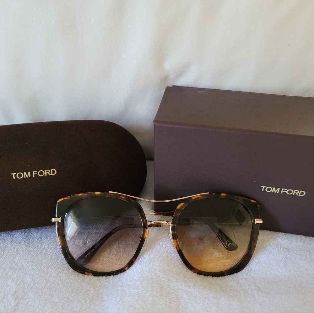 Tom Ford Sunglasses - Picture 9 of 12